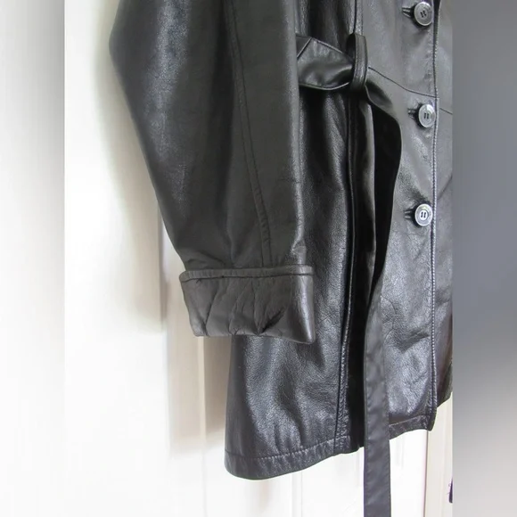 Vintage Wilson’s Leather Trench Coat - Picture 7 of 16
